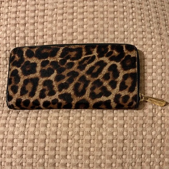 Michael Kors Brown Leopard Print Wallet - Picture 2 of 7